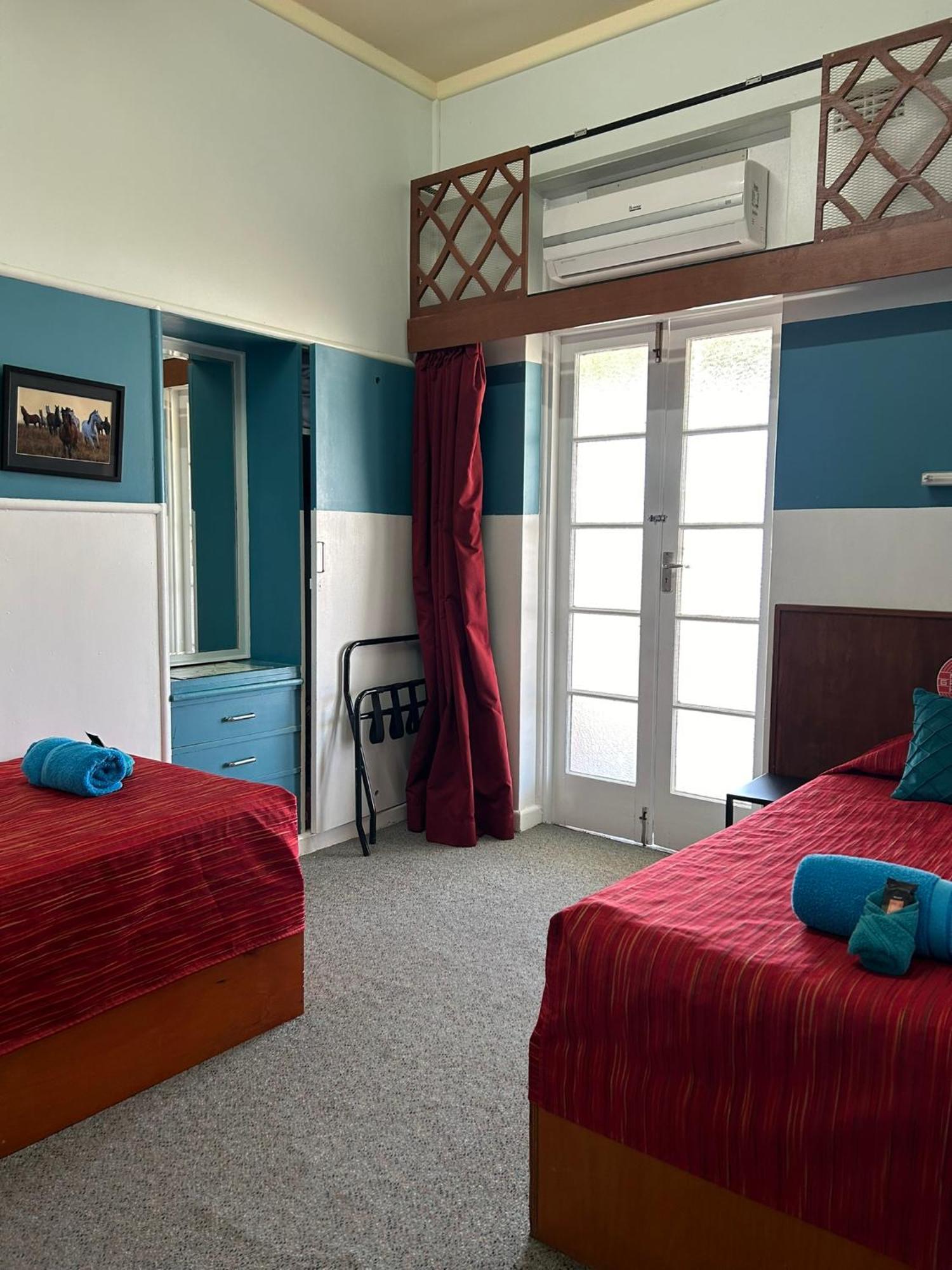 North Gregory Hotel Уинтън Екстериор снимка